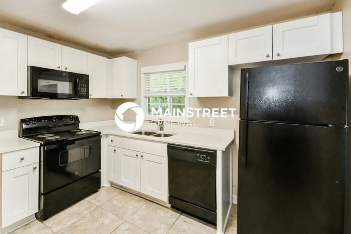236 E Haven Dr - Photo 5 of 20