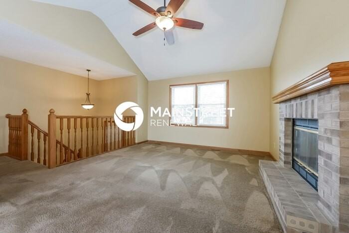 18425 E Arrowhead Ln - Photo 5 of 17