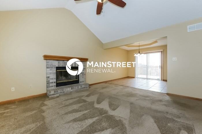 18425 E Arrowhead Ln - Photo 7 of 17