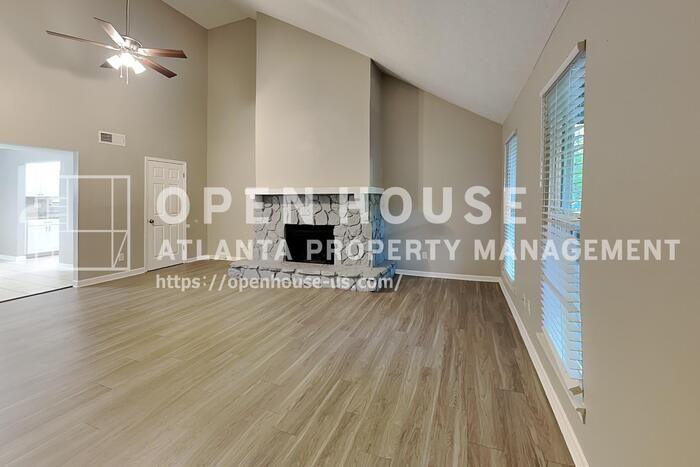 4750 Jamerson Forest Cir - Photo 4 of 20
