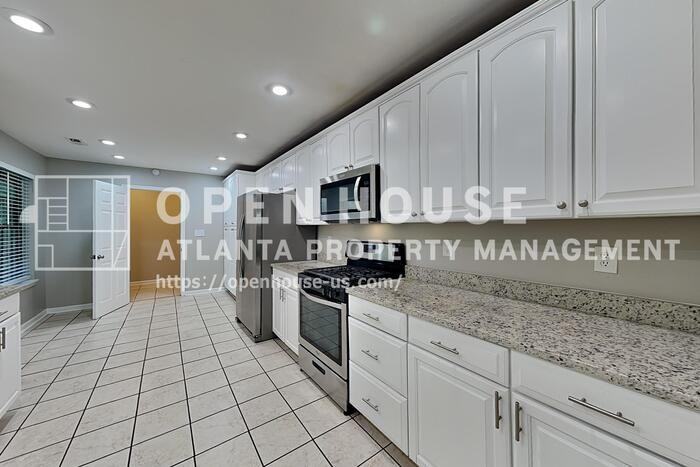 4750 Jamerson Forest Cir - Photo 6 of 20