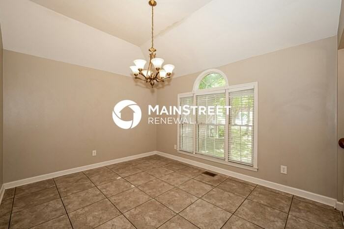 2208 S Ashford Ct - Photo 6 of 19