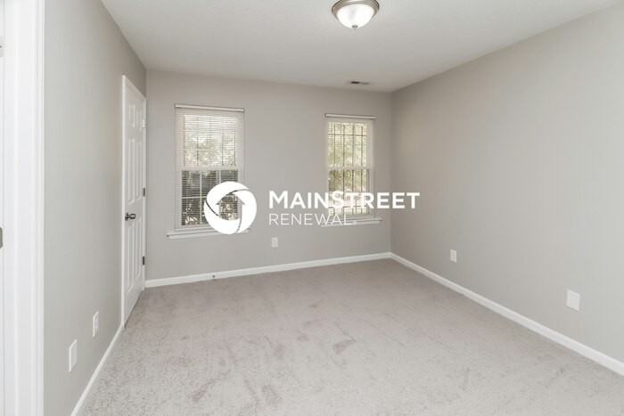 2800 Oneida Rd - Photo 7 of 16