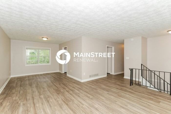 6665 Connell Rd - Photo 3 of 15