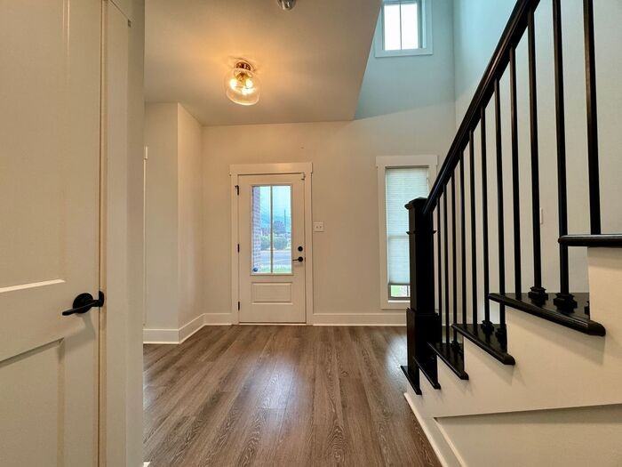 3000 9th Ave Sw - Photo 4 of 48