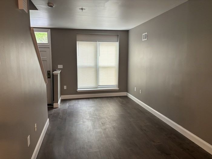 1308 N Chester St - Photo 2 of 14