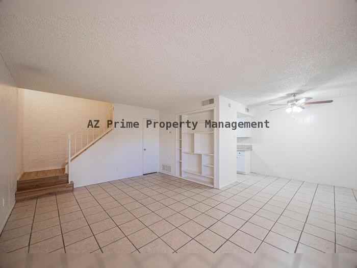 5040 N 40th Ave - Photo 3 of 17