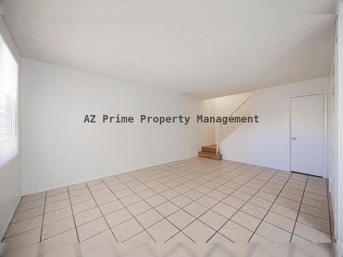 5040 N 40th Ave - Photo 6 of 17