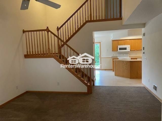 29667 North Ct - Photo 4 of 20