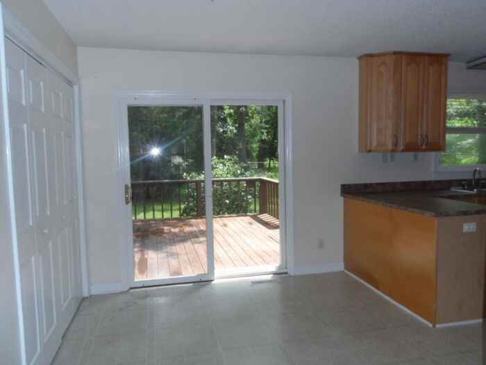 4705 Stafford Dr - Photo 5 of 11