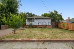 1552 Middlefield Ave - Photo 1 of 1