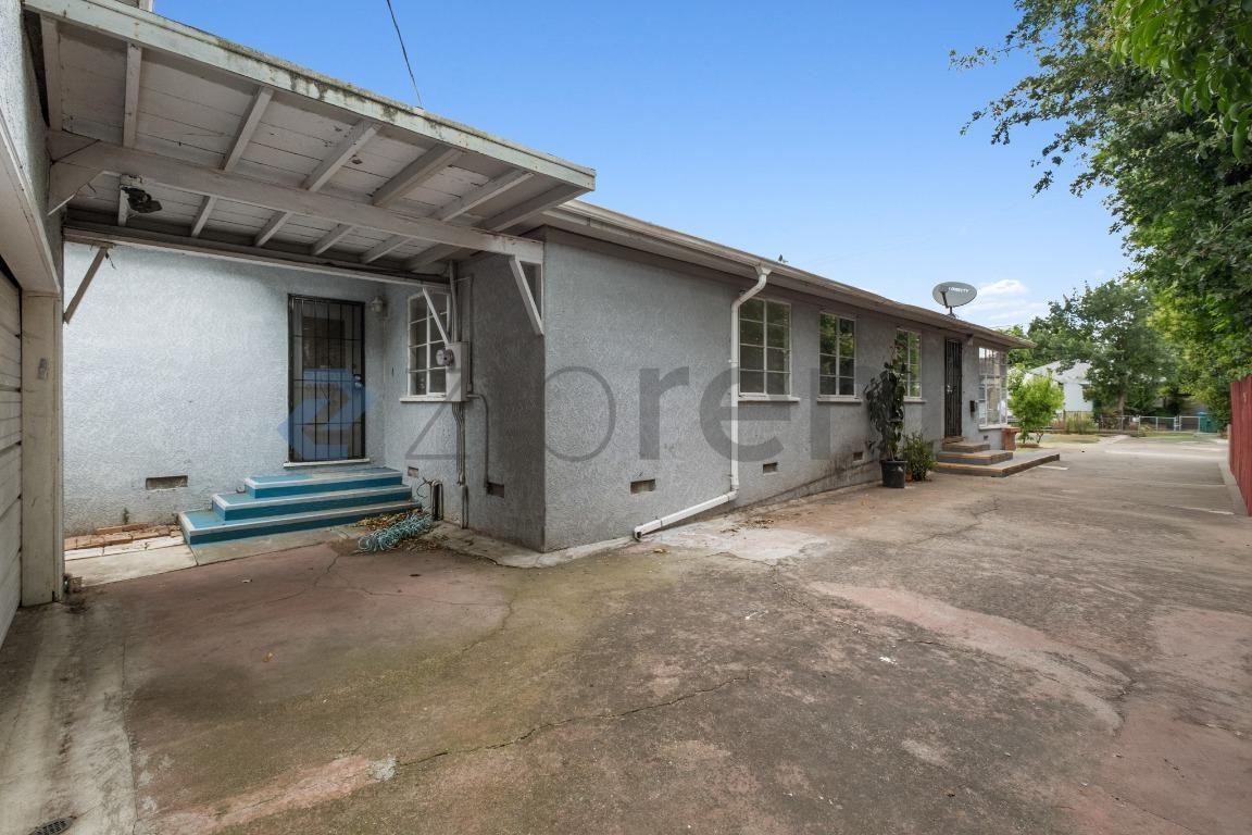 1552 Middlefield Ave - Photo 6 of 28