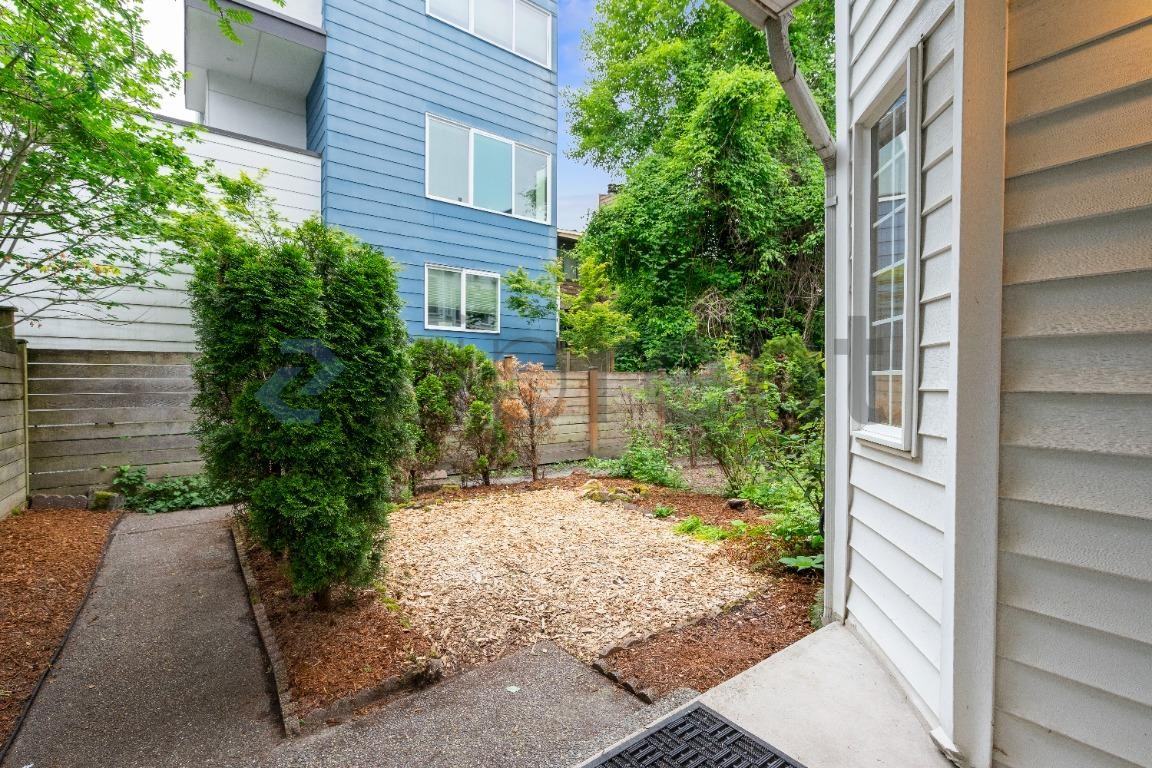1533 18th Ave S #3 - Photo 2 of 25