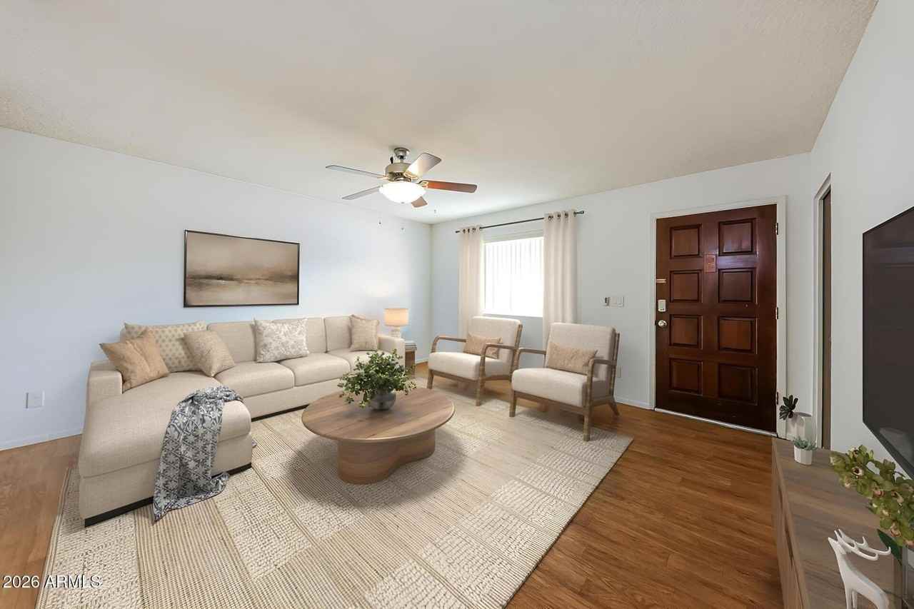 18422 N 30th Ln - Photo 2 of 8