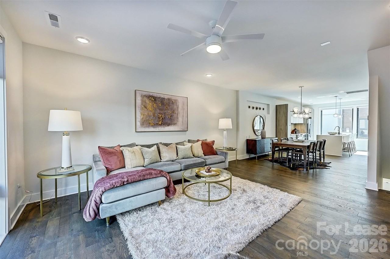 1208 Minter Pl - Photo 4 of 31
