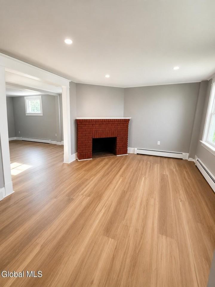 282 Livingston Ave - Photo 2 of 22