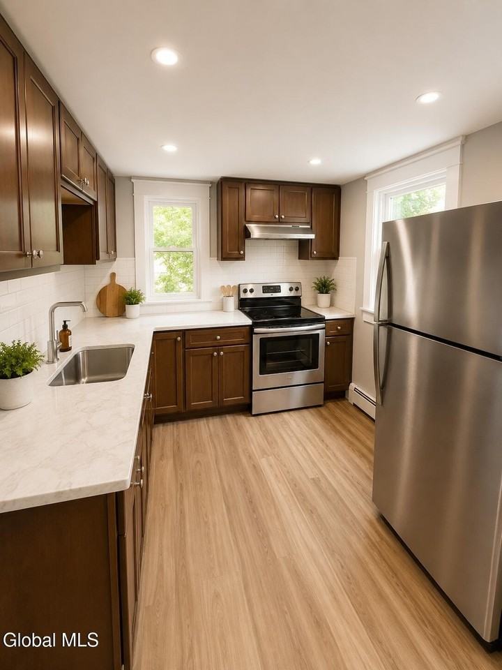 282 Livingston Ave - Photo 5 of 22