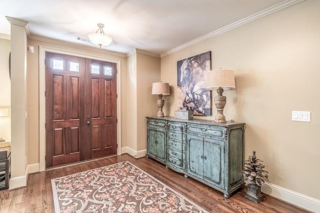 3611 E Paces Way Ne - Photo 2 of 33