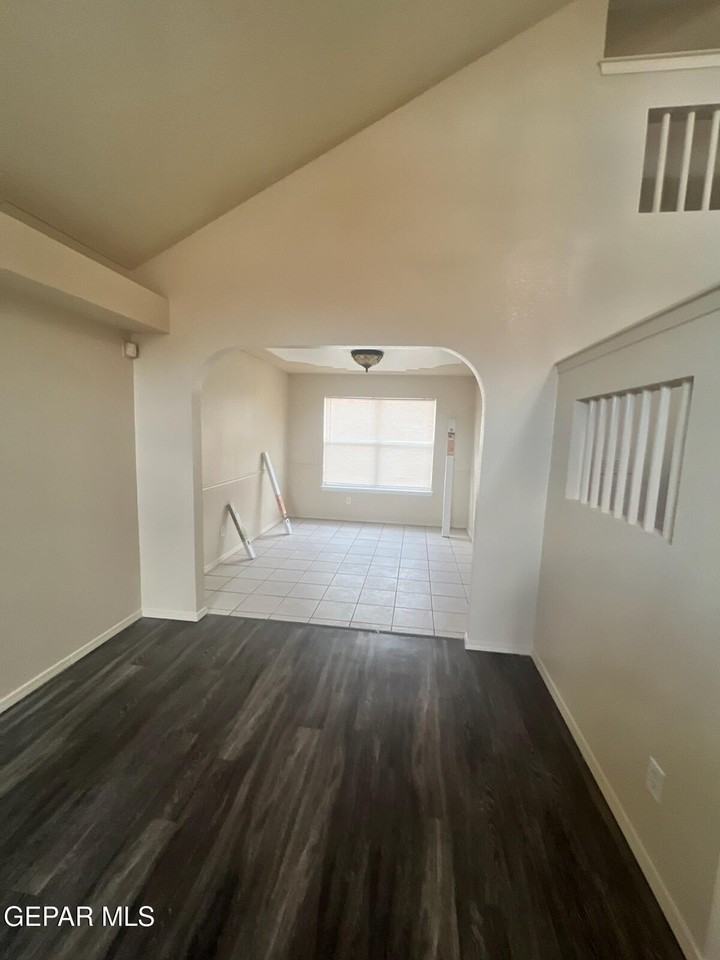 12625 Tierra Tigre Ave - Photo 2 of 18