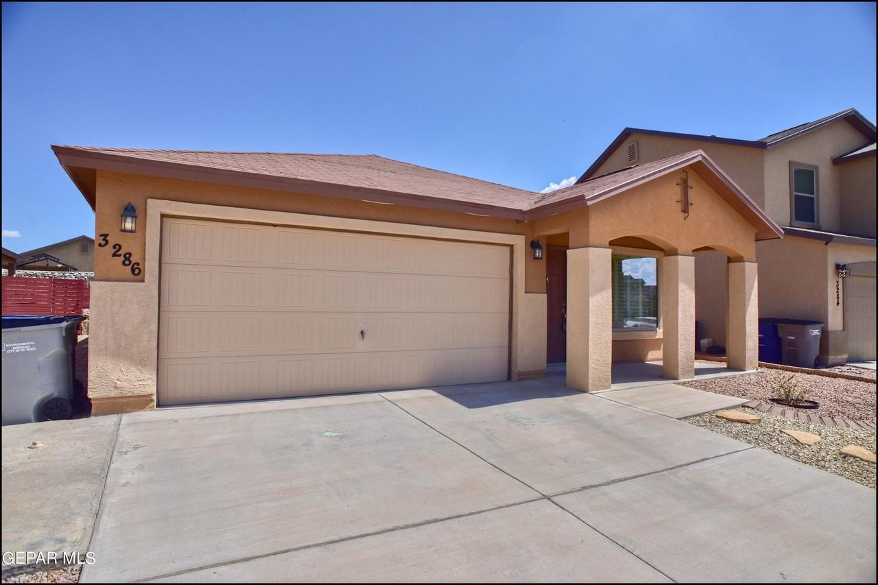 3286 Azteca Trl - Photo 3 of 46