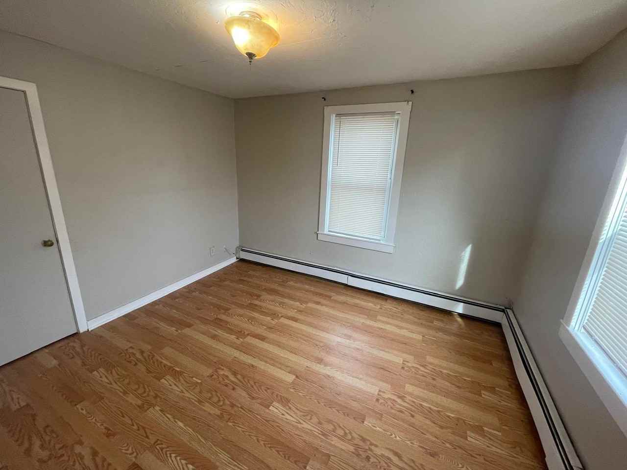5-7 Forest Ave - Photo 3 of 13
