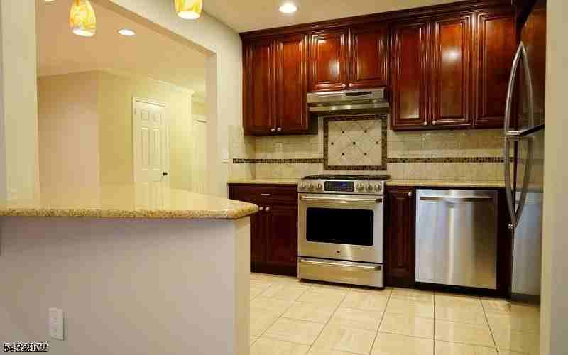 61 Patriots Rd - Photo 7 of 15