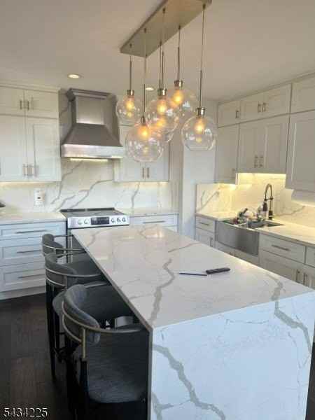 561 E Shore Trl - Photo 2 of 20