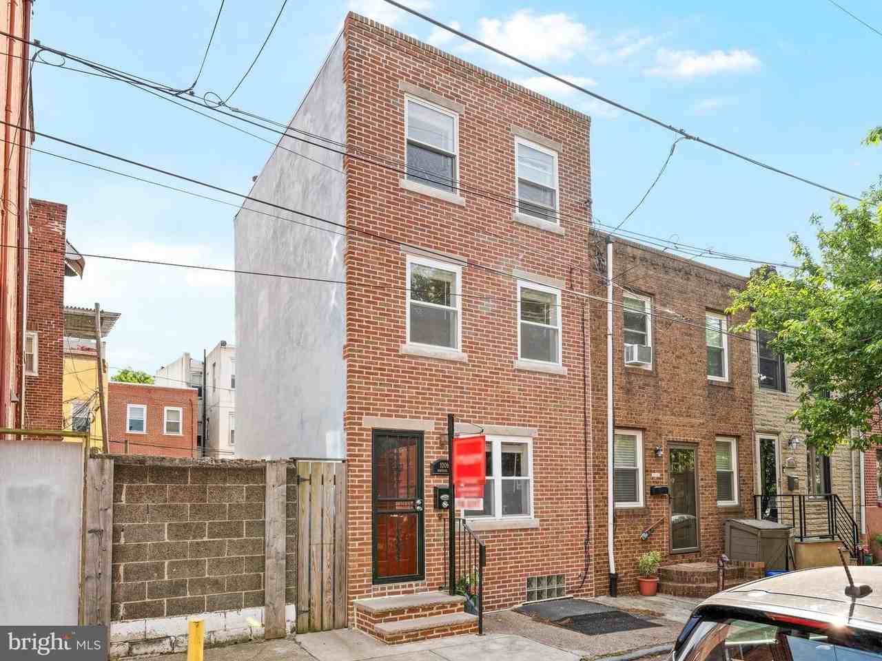 1006 Montrose St - Photo 2 of 33