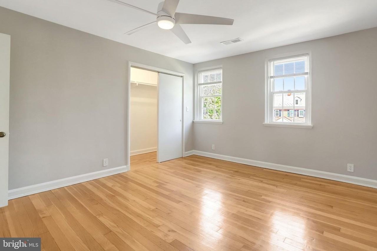 3267 S Stafford St - Photo 2 of 34