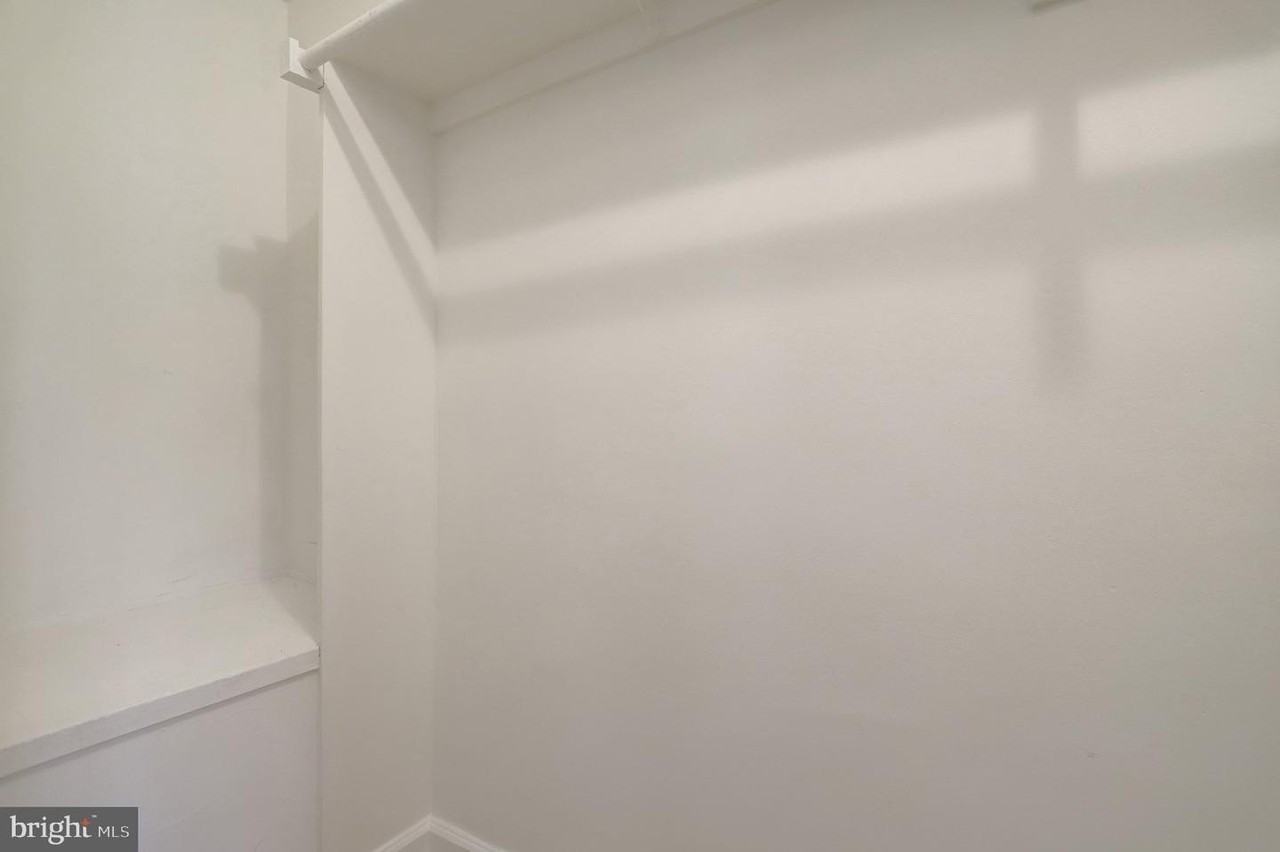 3267 S Stafford St - Photo 4 of 34