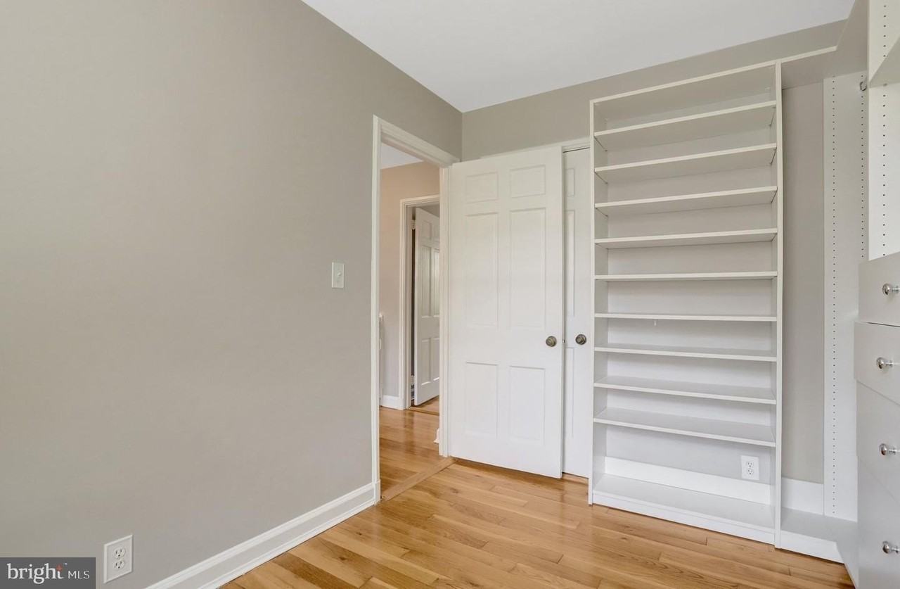 3267 S Stafford St - Photo 7 of 34