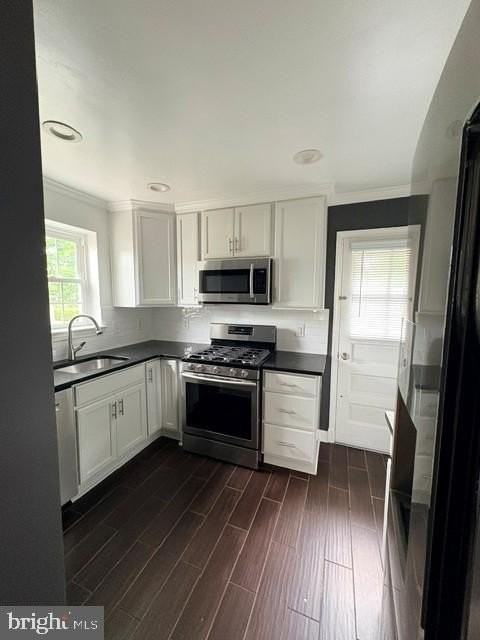 5909 Gloucester Ave - Photo 6 of 20