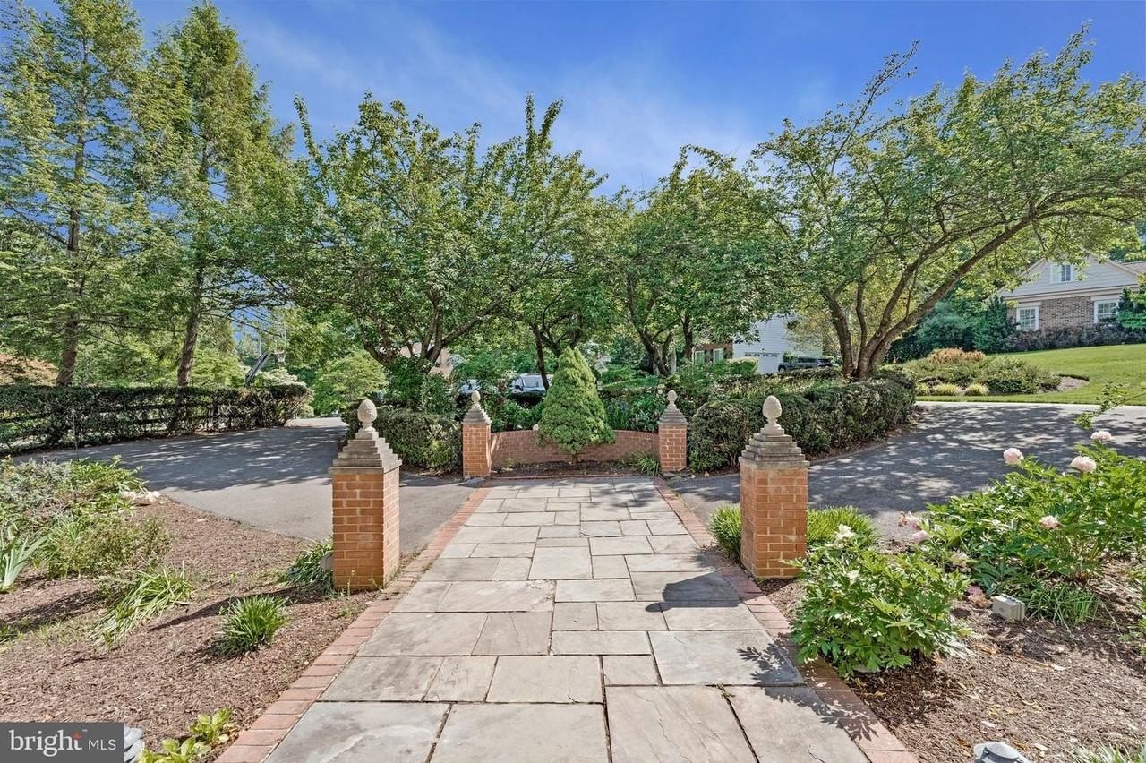 10034 Scenic View Ter - Photo 4 of 50