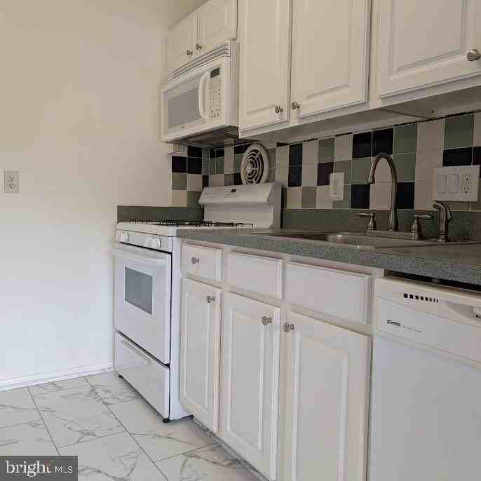 2903 Charing Cross Rd - Photo 5 of 16