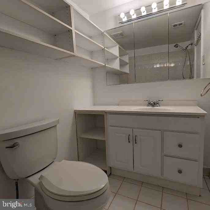 2903 Charing Cross Rd - Photo 7 of 16