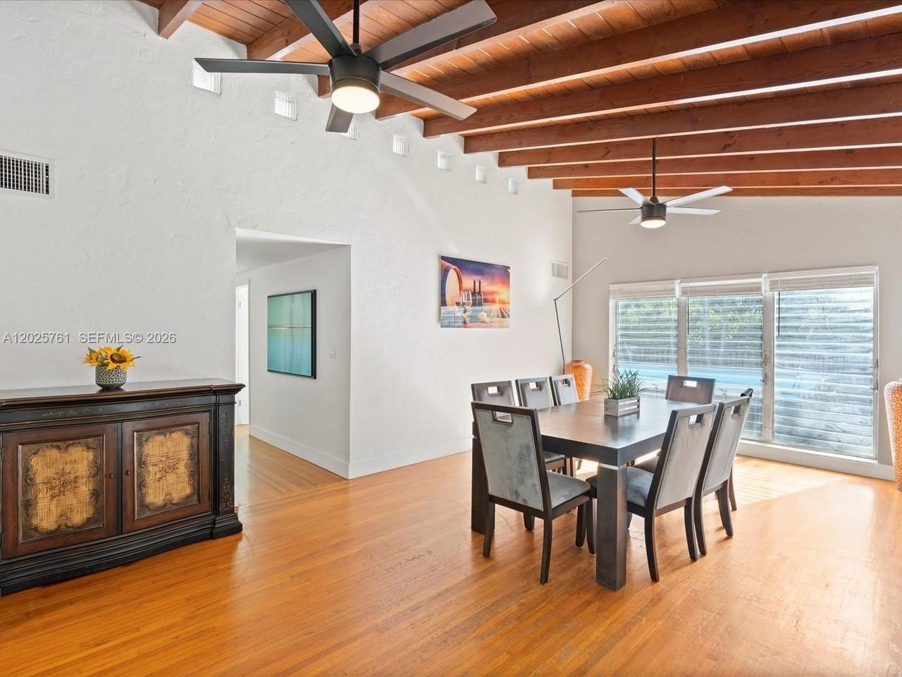 3981 Sw 58th St - Photo 5 of 19