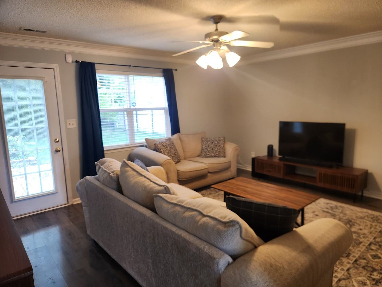 8427 Meadowcreek Village Dr - Photo 3 of 29