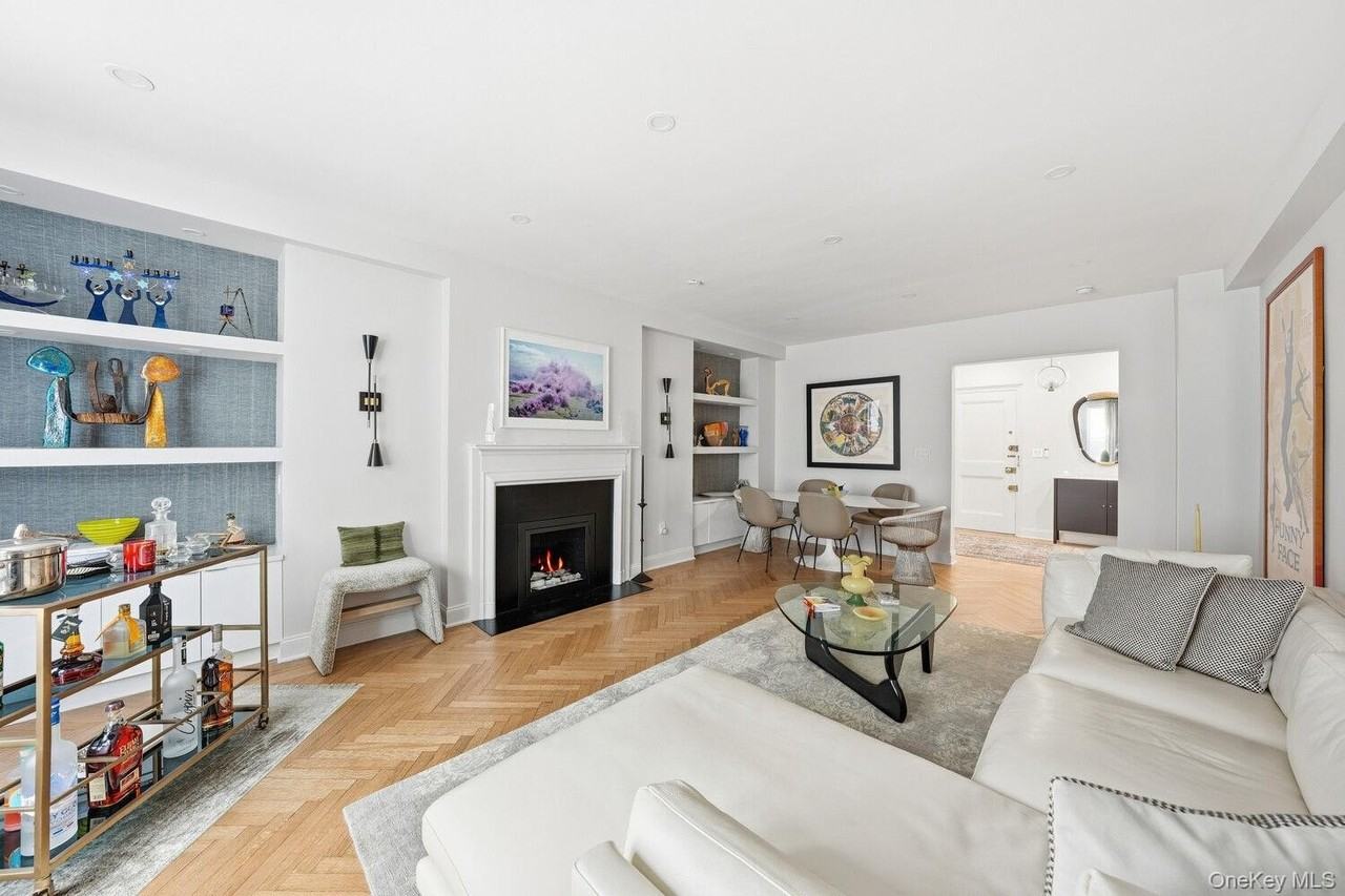 50 E 72nd St #10B - Photo 2 of 24