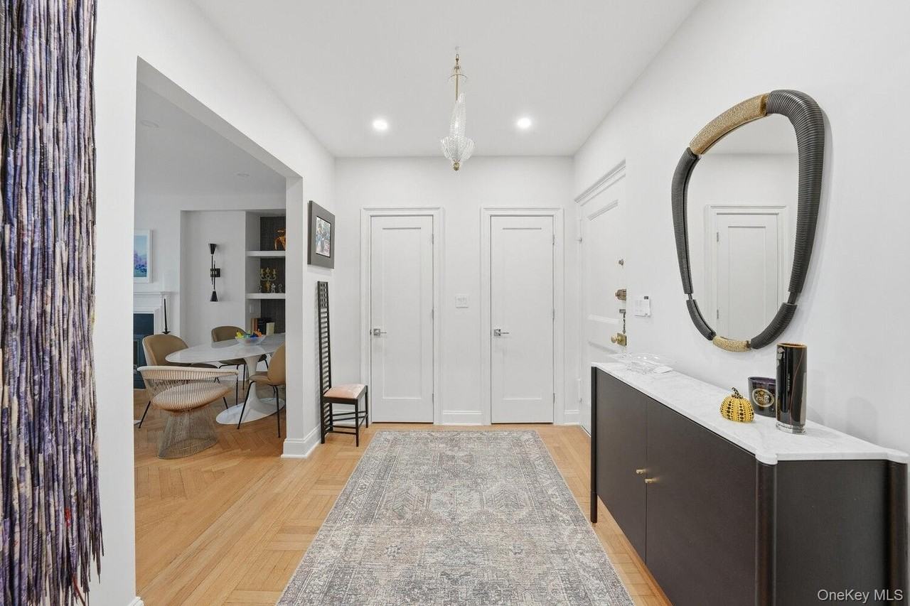 50 E 72nd St #10B - Photo 4 of 24
