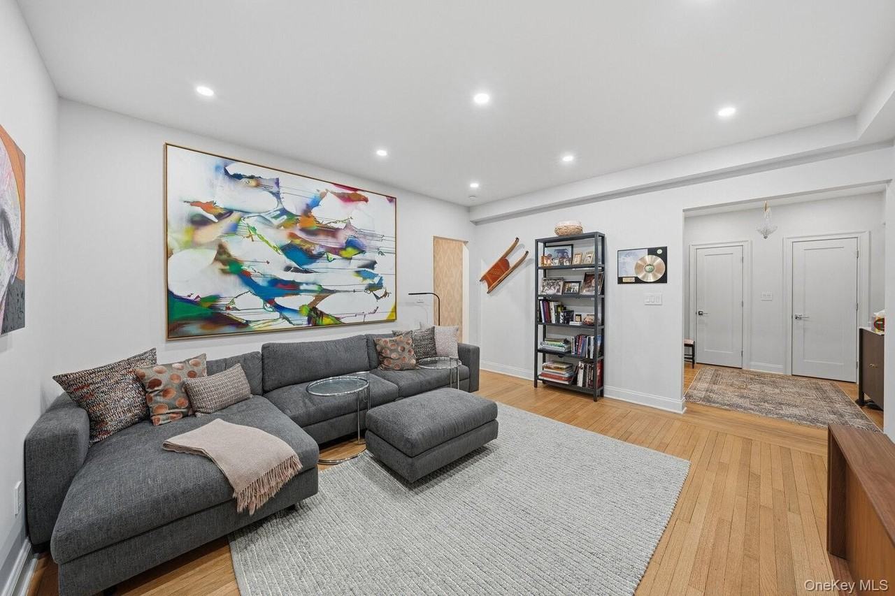 50 E 72nd St #10B - Photo 7 of 24
