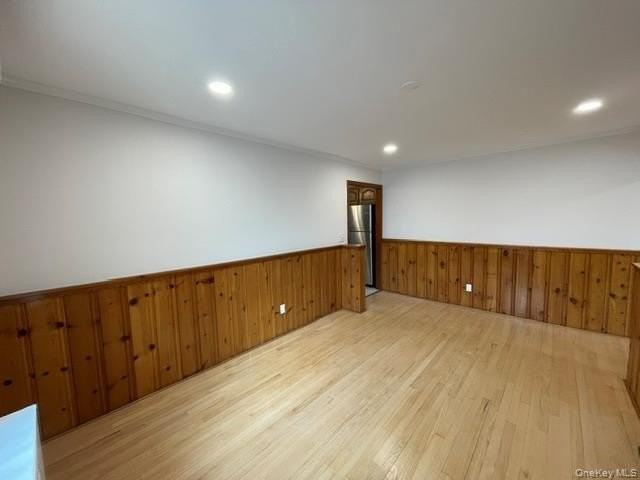 221 Stewart Ave - Photo 5 of 12