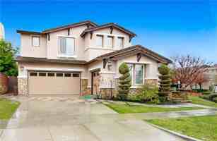 featured image of 2 Vinewood Ln