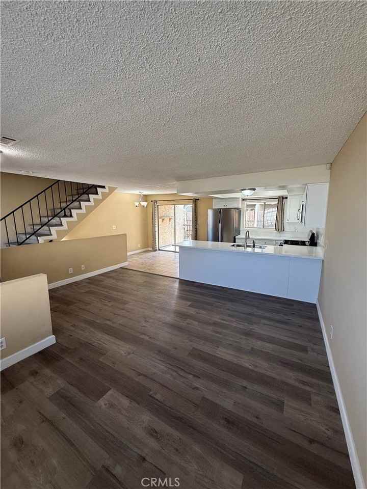 5195 Walnut Ave #14 - Photo 5 of 28