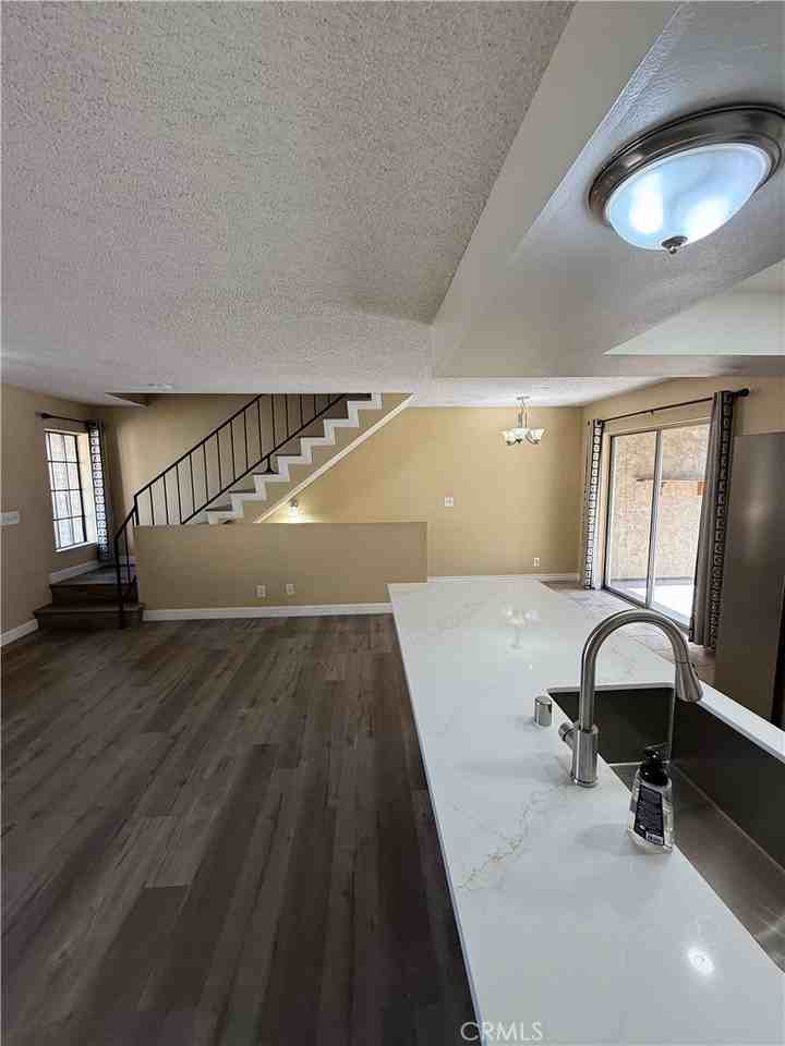 5195 Walnut Ave #14 - Photo 7 of 28