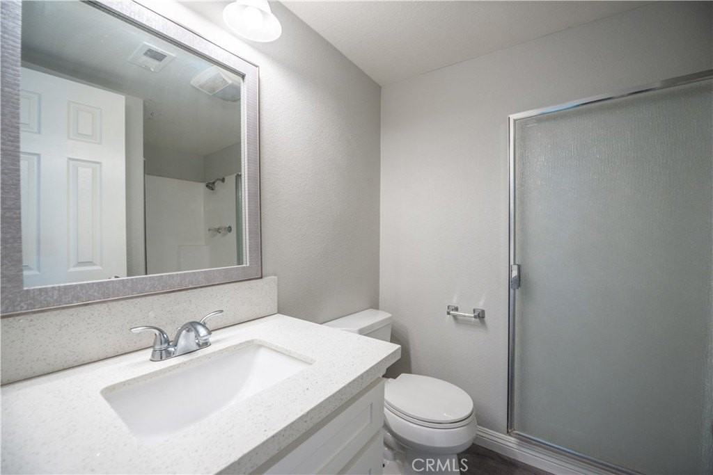 355 Stanford Ct - Photo 7 of 12