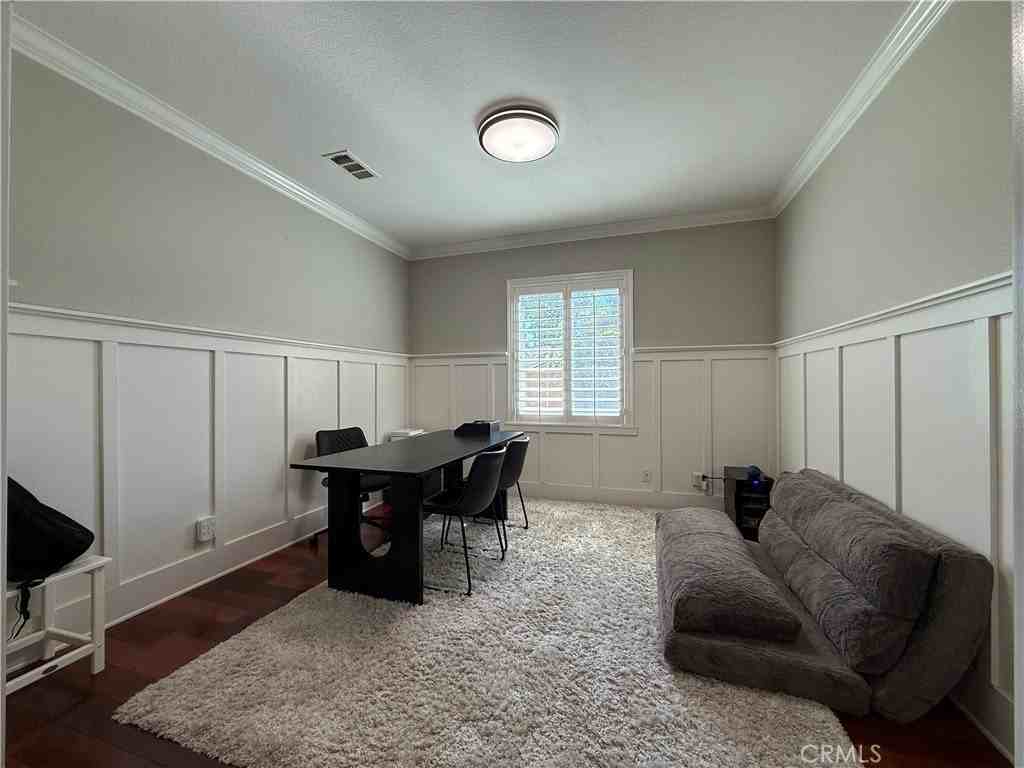 12210 Vista Ct - Photo 6 of 50