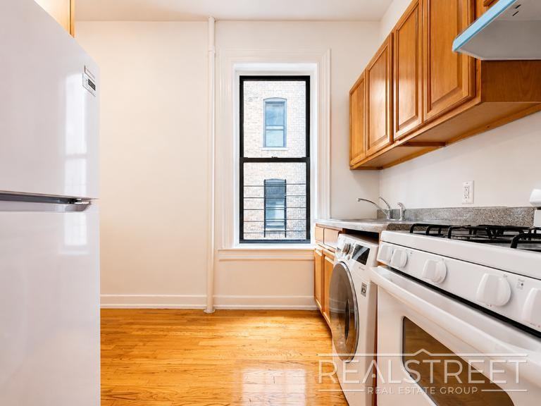 226 W 108th St #4C - Photo 4 of 11
