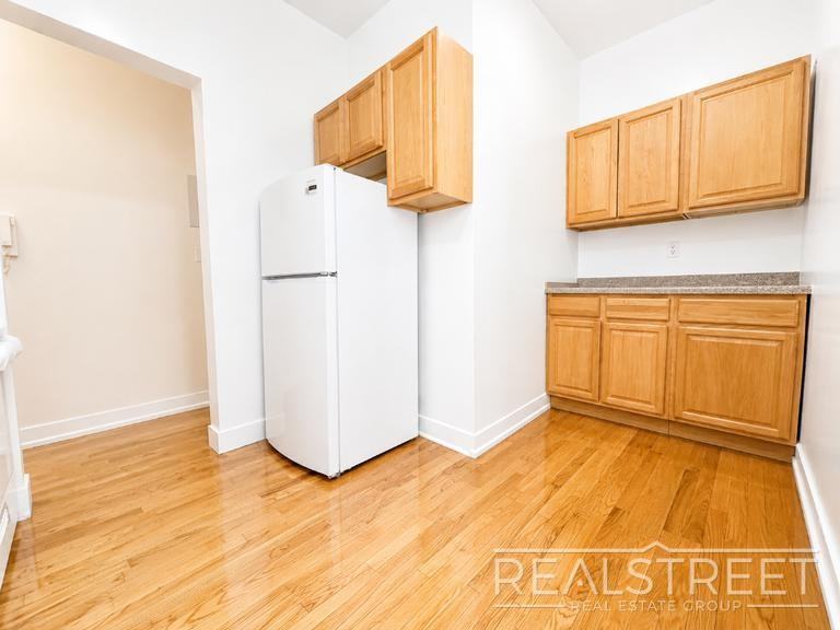 226 W 108th St #4C - Photo 5 of 11
