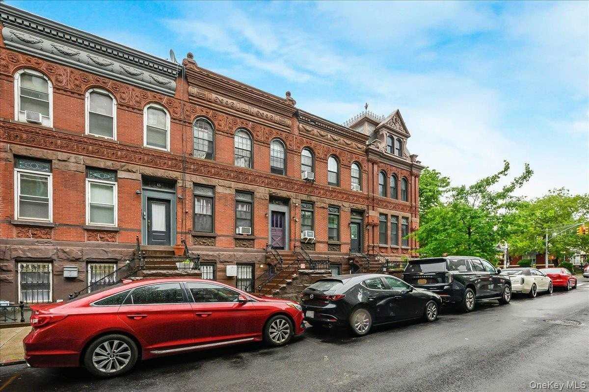 53 Linden St #1 - Photo 3 of 15