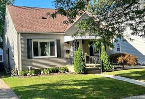featured image of 1931 Webster St